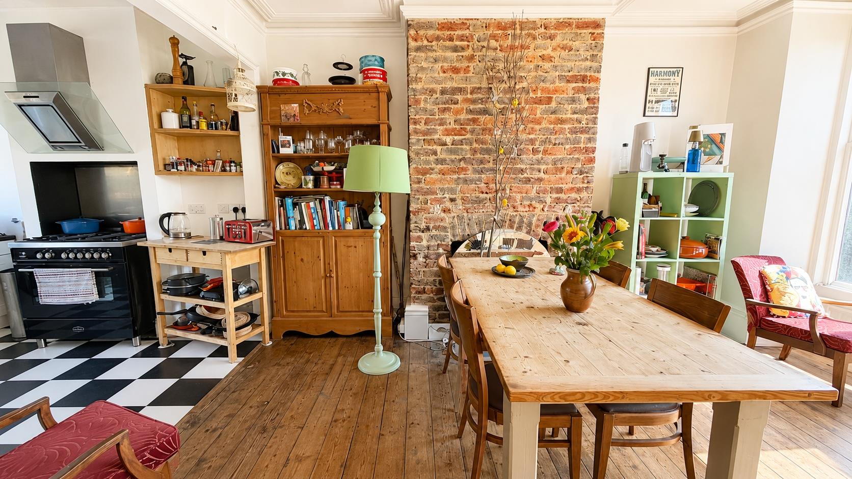 4 bed property in Canute Road, Hastings